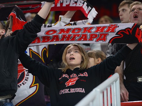 1/4 финала плей-офф МХЛ. Матч №4. "Омские Ястребы" - "Белые Медведи" 1:2