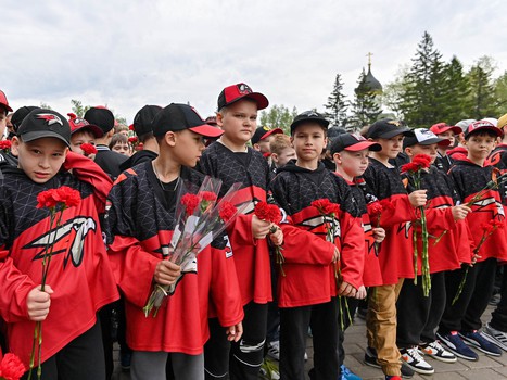 Возложение цветов в Парке Победы
