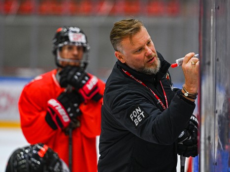 Тренировка «Авангарда» перед турниром Пучкова