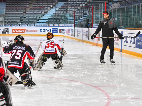 Мастер-класс Доминика Фурха для вратарей хоккейной школы "Авангард"