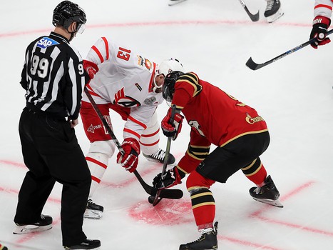 02.03.2021. 1/4 финала, 1 матч. «Авангард» - «Автомобилист» 3:0