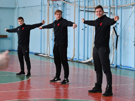 "Физ-ра с "Омскими Ястребами" в 26 гимназии