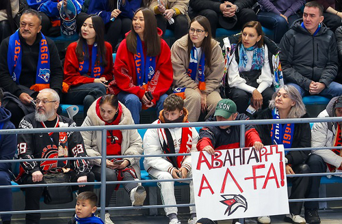 «Металлург» дома переиграл «Сибирь», «Авангард» испортил день рождения «Барысу»