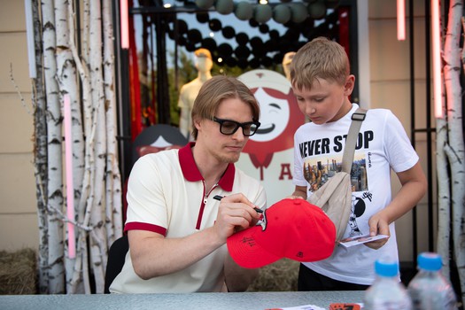 Василий Пономарёв на вечеринке Буэнос Летос