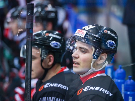 10.04.2015 "Авангард" - "Омские Ястребы" 5:4