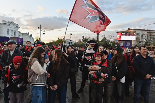 Фан-зона «Авангарда» на Пешеходном Любинском