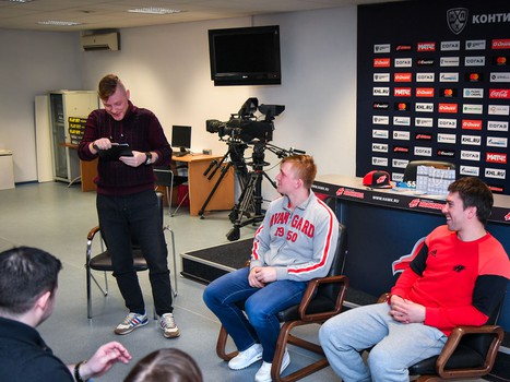 Илья Зубов и Николай Лемтюгов на диалоговой площадке "Мысли вслух"