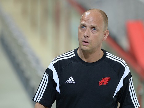 Первая тренировка "Авангарда" на льду