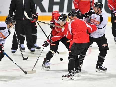 Тренировка "Авангарда" перед стартом турнира в Ярославле