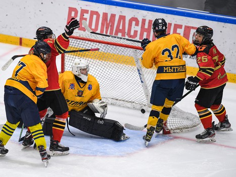 Четвертьфиналы Первенства ЮХЛ в Омске
