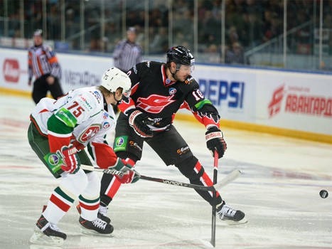 14.10.2013 "Авангард" - "Ак Барс"