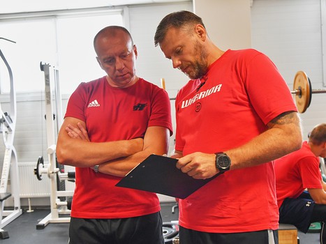 Хоккеисты "Авангарда" проходят тестирование