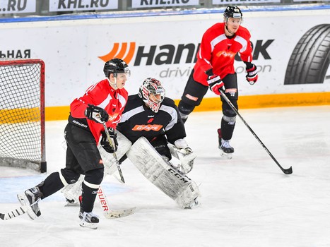 Двусторонний матч "Авангарда"