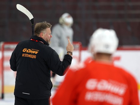 Раскатка «Авангарда» перед матчем в Екатеринбурге