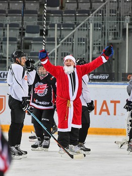 Предновогодний матч "Офисных Ястребов"
