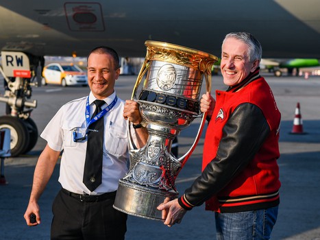 «Авангард» привёз Кубок Гагарина в Омск!