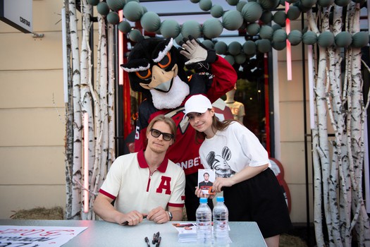 Василий Пономарёв на вечеринке Буэнос Летос