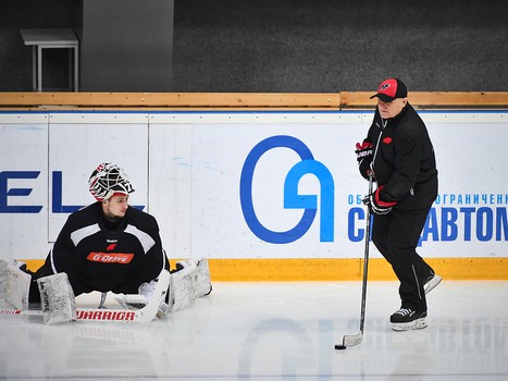 Раскатка "Авангарда" перед выездным матчем с "Нефтехимиком"
