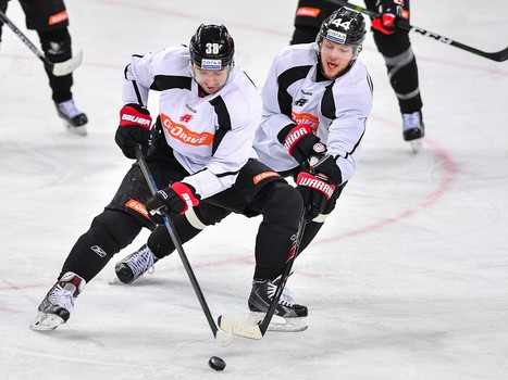 Открытая тренировка "Авангарда" для СМИ