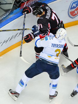 18.02.2016. "Авангард" - "Барыс" 2:3Б