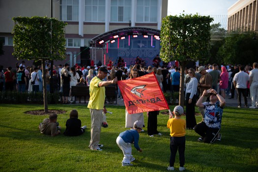 Дмитрий Рашевский в Омске на вечеринке Буэнос Летос