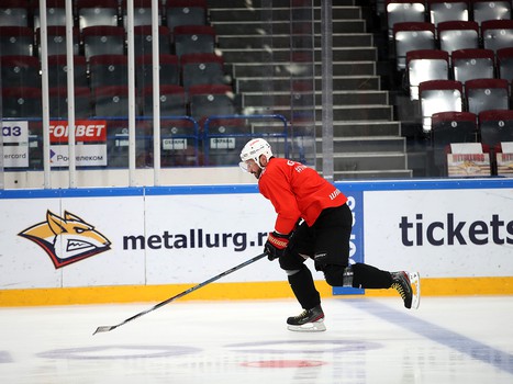 Тренировка «Авангарда» перед третьим матчем серии с «Металлургом»