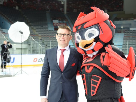 Общее фото "Авангарда" перед стартом сезона 2015-2016