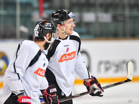 Раскатка "Авангарда" перед матчем с минским "Динамо"