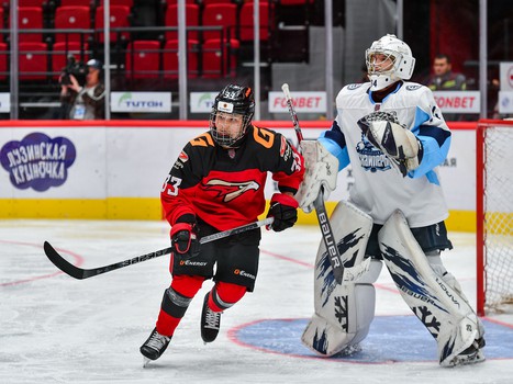 Первая официальная игра на G-Drive Арене: «Омские Ястребы» – «Сибирские Снайперы»