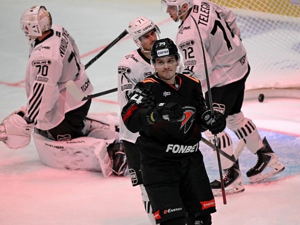 «Авангард» выиграл 11 из 12 последних матчей – сегодня 6:2 с «Трактором». Маклауд, Фьоре и Шарипзянов набрали по 3 очка