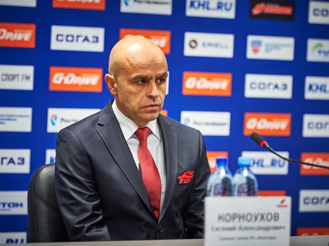 12.10.2015. "Авангард" - "Амур" 2:1Б