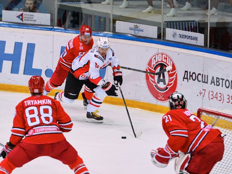 18.09.2015. "Автомобилист" - "Авангард" 3:2ОТ