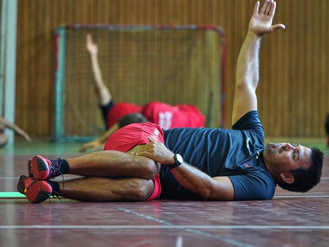 Первая тренировка Боба Хартли с "Авангардом"