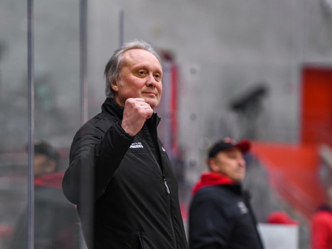 Четвёртый игровой день финала Первенства ЮХЛ в Омске