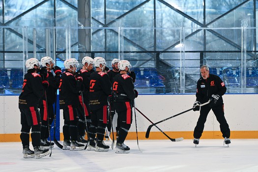 Раскатка «Авангарда» перед матчем в Новосибирске