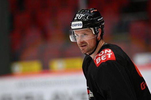 Первая тренировка Владимира Ткачева с основным составом