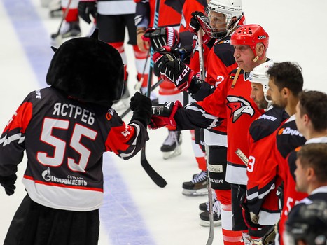 Сборная «Авангард» - Сборная «Газпром нефть» 10:4