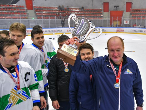 Заключительный день финала Первенства ЮХЛ в Омске