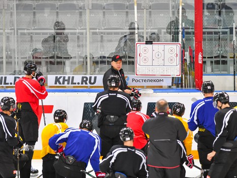 Раскатка "Авангарда" перед матчем с "Северсталью"