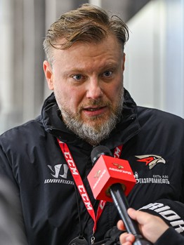 Тренировка «Авангарда» перед отправлением на турнир в Сочи