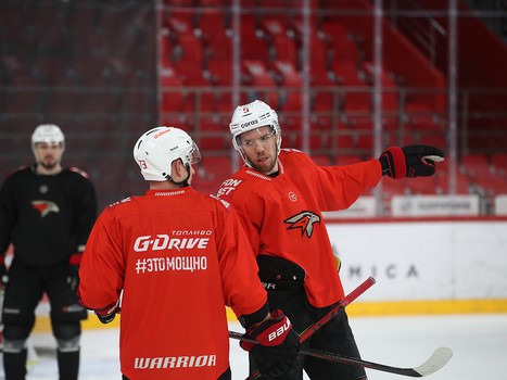 Тренировка «Авангарда» перед матчем в Екатеринбурге