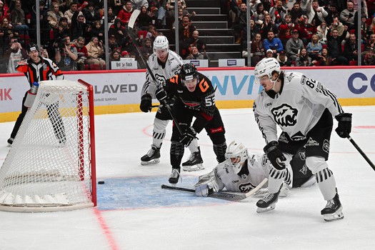 15.02.2026. «Авангард» - «Трактор» 6:2