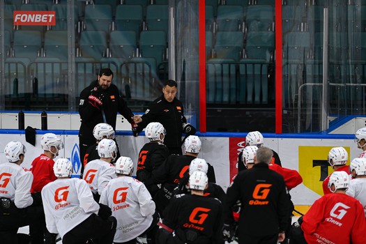 Тренировка «Авангарда» перед матчем в Санкт-Петербурге