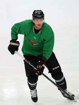 «Авангард» продолжает тренировки