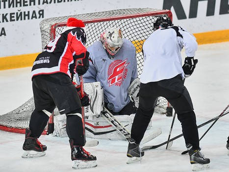 Предновогодний матч "Офисных Ястребов"