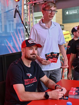 Артём Блажиевский на вечеринке Буэнос Летос