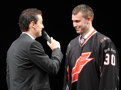 Презентация игроков и тренеров хоккейной команды "Авангард" перед сезоном КХЛ-2014/15