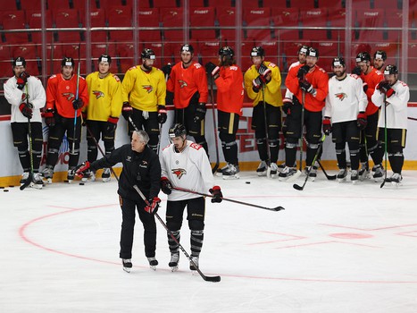 Раскатка «Авангарда» перед матчем с «Автомобилистом»