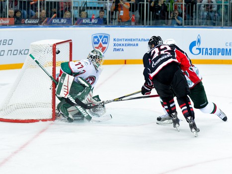 08.09.2015. "Авангард" - "Ак Барс" 2:3Б