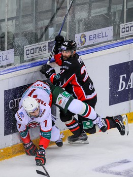 16.03.2015 "Авангард" - "Ак Барс" 0:2